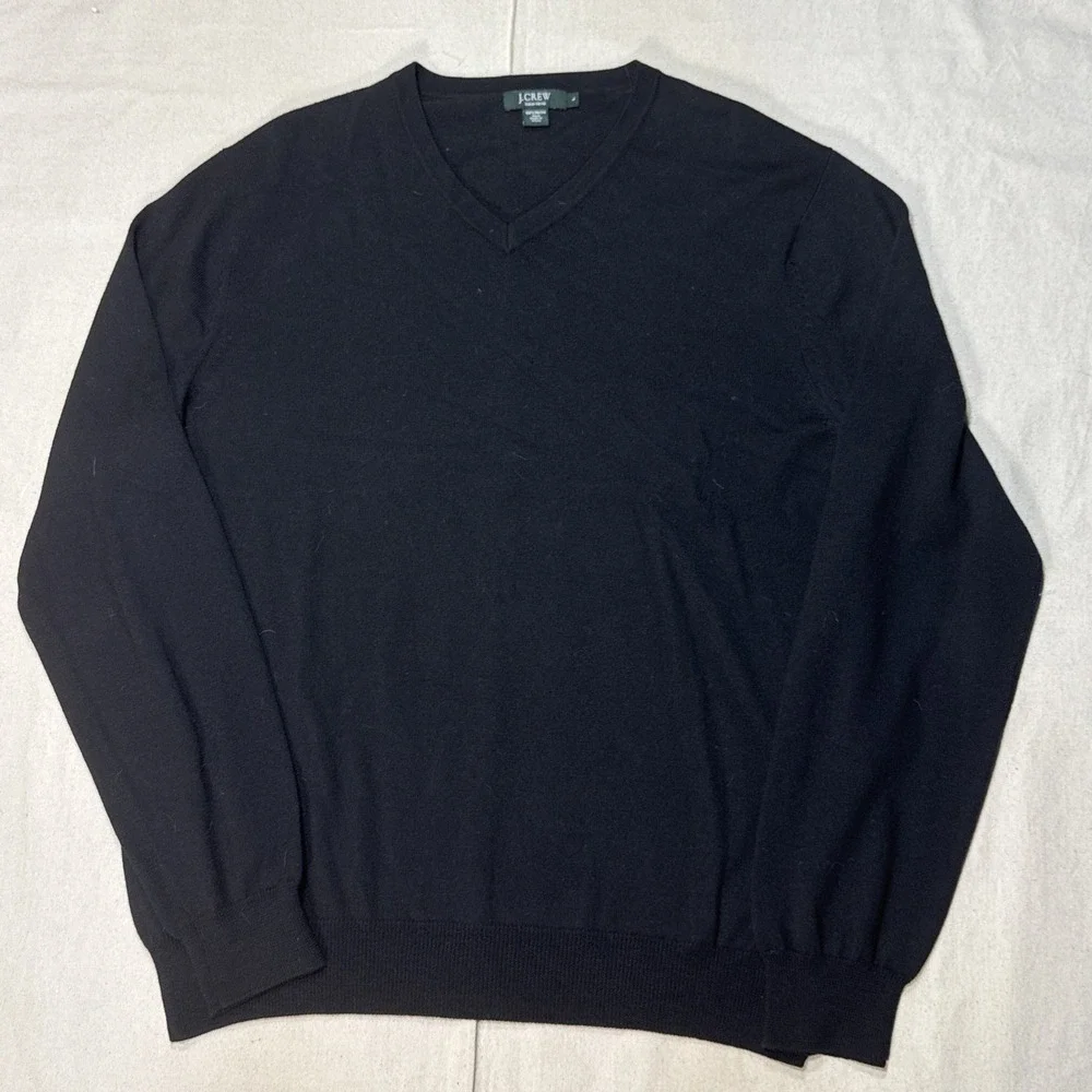 J. Crew Men's Dark Grey Heather 100% Merino Wool V-Neck Pullover Sweater Large